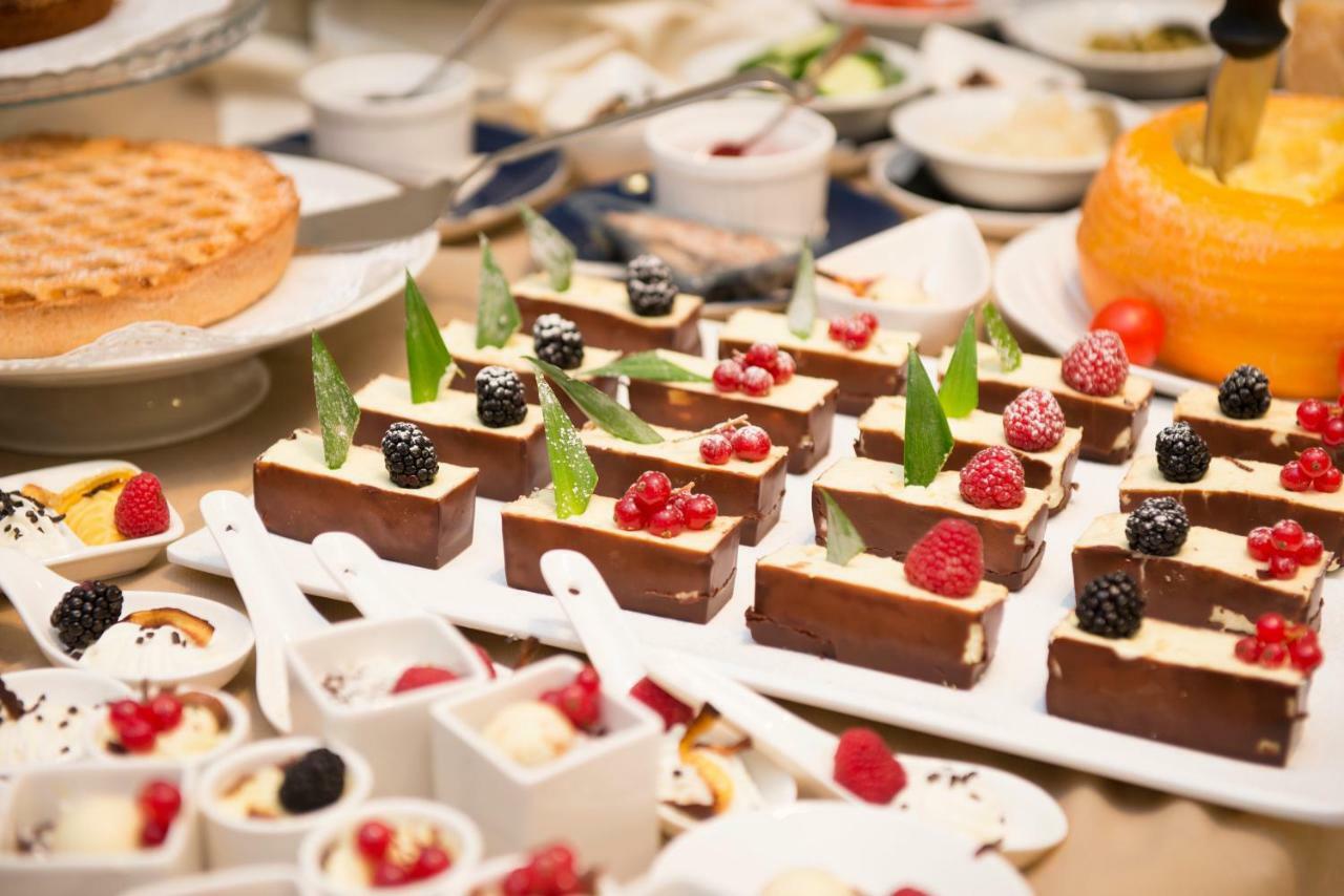 Hotel Fiamma & Spa チェゼナーティコ エクステリア 写真