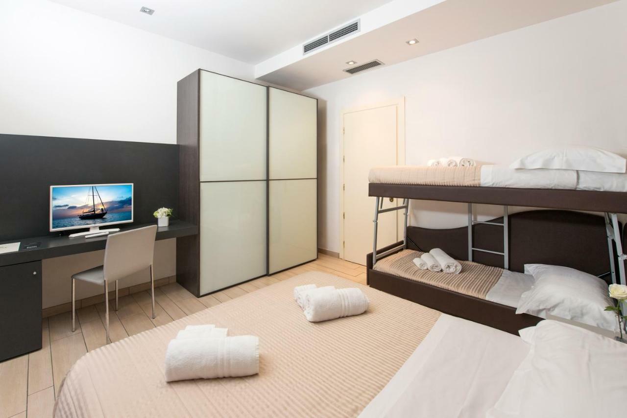 Hotel Fiamma & Spa チェゼナーティコ エクステリア 写真