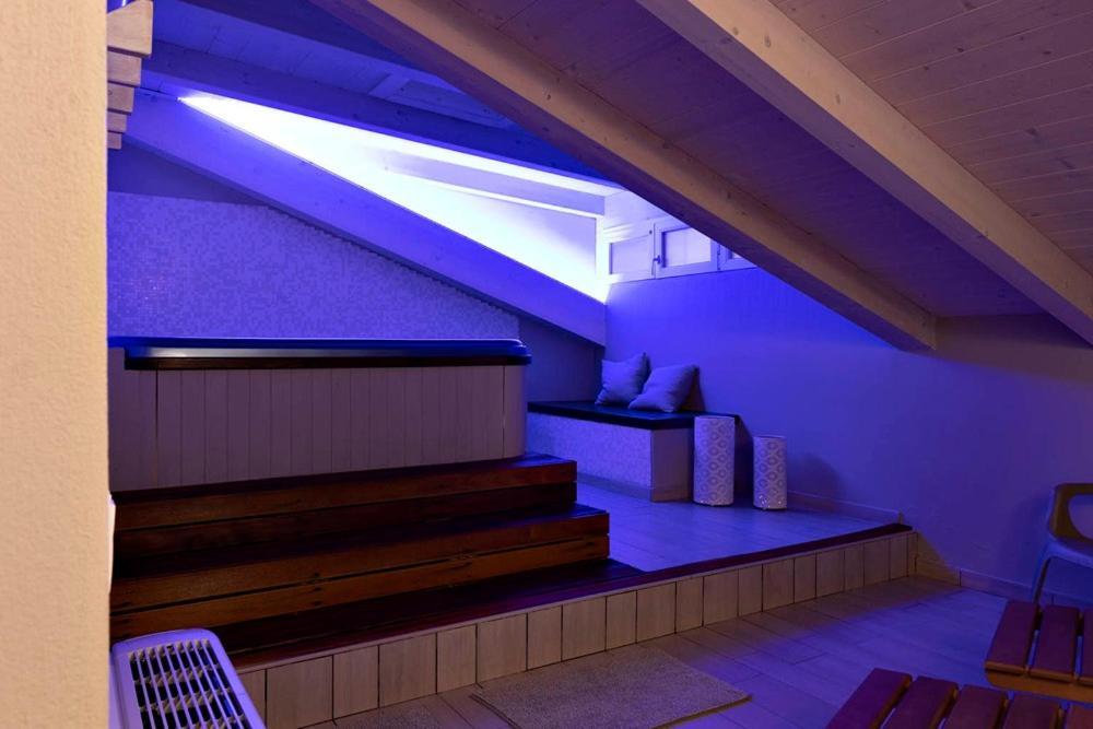 Hotel Fiamma & Spa チェゼナーティコ エクステリア 写真